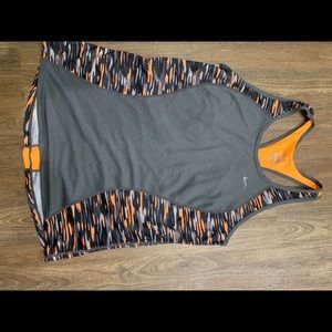 Nike tank